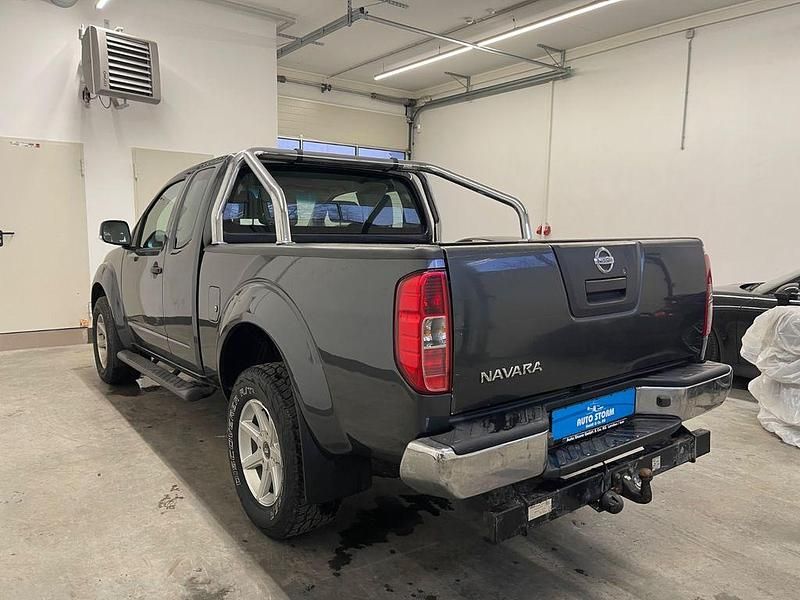Gebraucht Nissan Navara 190 PS (139 kW) 2012 Grau Pickup