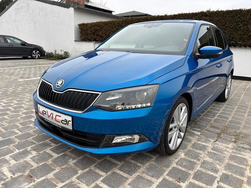 Gebraucht Skoda Fabia Style 90 PS (66 kW) 2015 Blau Limousine