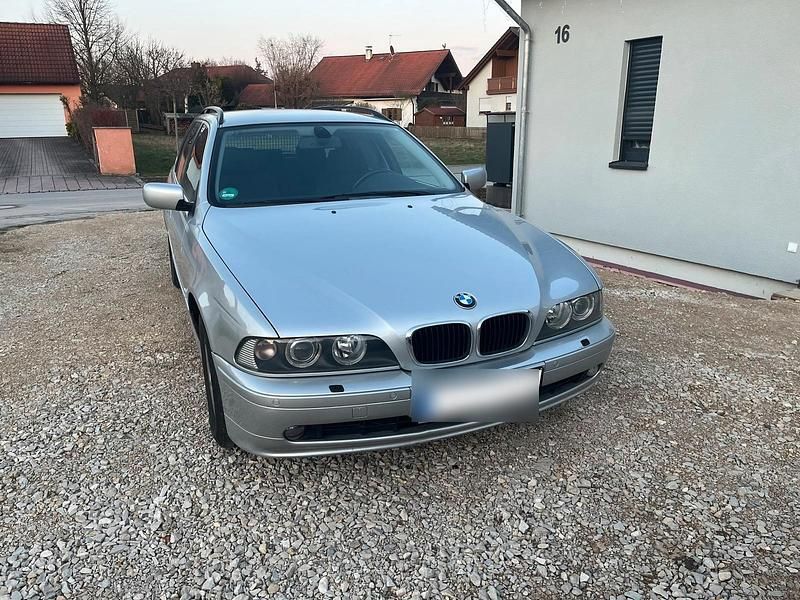 Gebraucht BMW 520 170 PS (125 kW) 2001 Silber Kombi