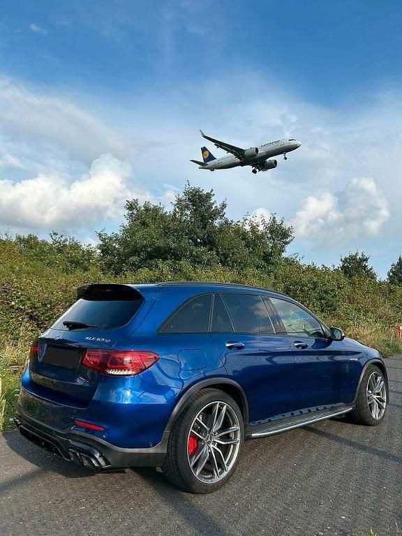 Blau Gebraucht 2019 Mercedes GLC63 AMG AMG SUV | 67.499 € (Fairer Preis) - Bild 1/4