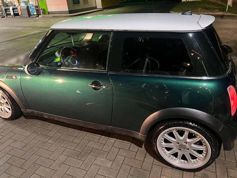 Usata Mini Cooper 100 CV (73 kW) 2005 Verde Utilitaria