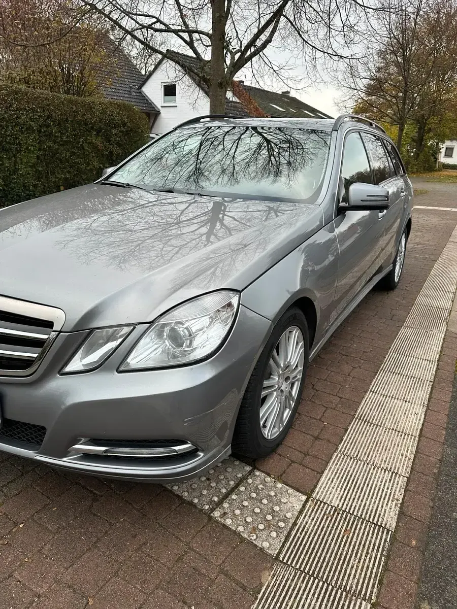 Gebraucht Mercedes E350 231 PS (169 kW) 2009 Grau Kombi