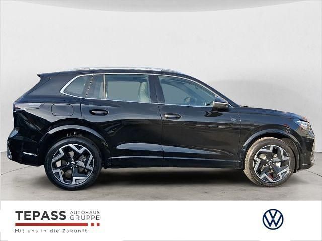 Neu VW Tiguan R-line 150 PS (110 kW) 2026 Schwarz SUV