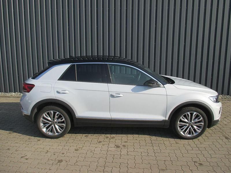 Gebraucht VW T-Roc Highline 150 PS (110 kW) 2022 Silber SUV