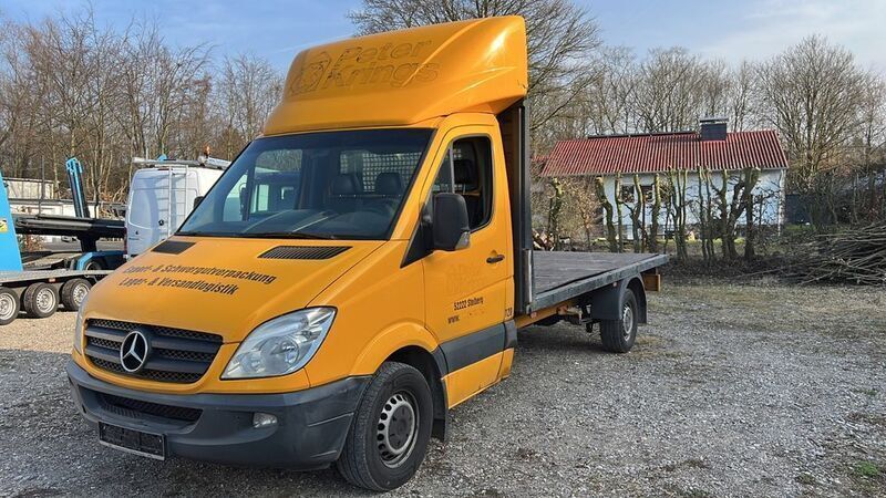 Gelb Gebraucht 2009 Mercedes Sprinter Van | 5.950 € (Superpreis) - Bild 1/4