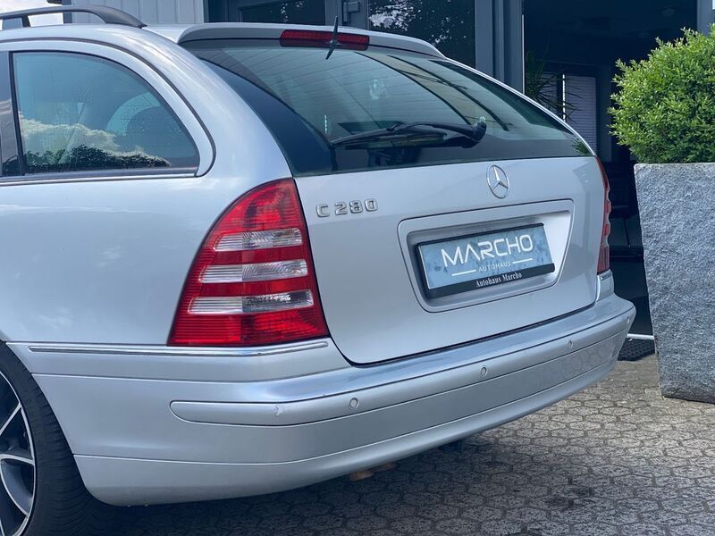 Gebraucht Mercedes C280 231 PS (169 kW) 2007 Silber Kombi