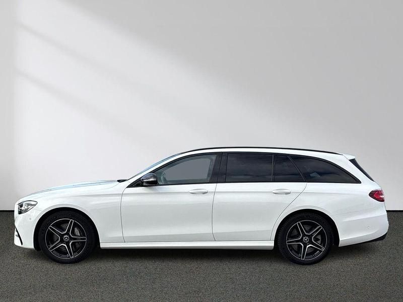 Gebraucht Mercedes E300 AMG 306 PS (225 kW) 2022 Weiß Limousine