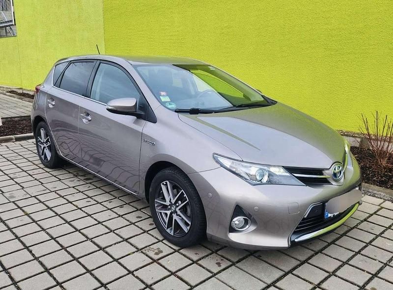 Gebraucht Toyota Auris Hybrid Edition 99 PS (72 kW) 2015 Limousine