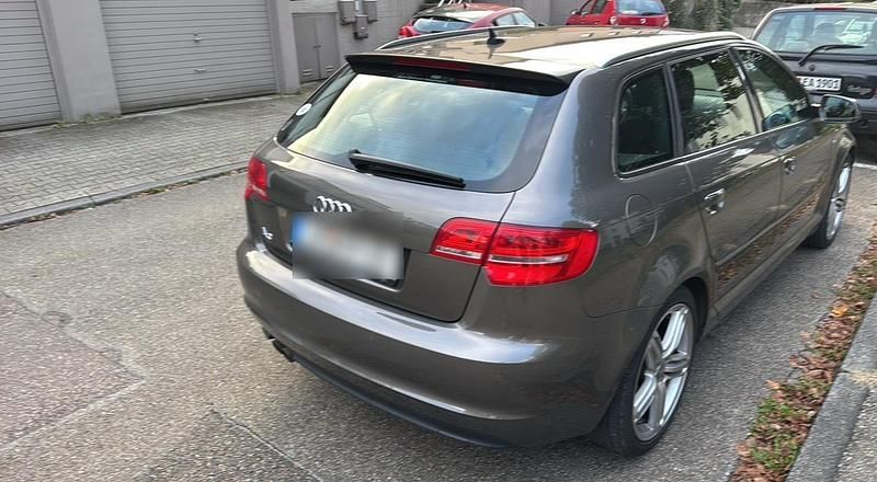 Braun Gebraucht 2012 Audi A3 S-Line Limousine | 8.500 € (Guter Preis) - Bild 1/4