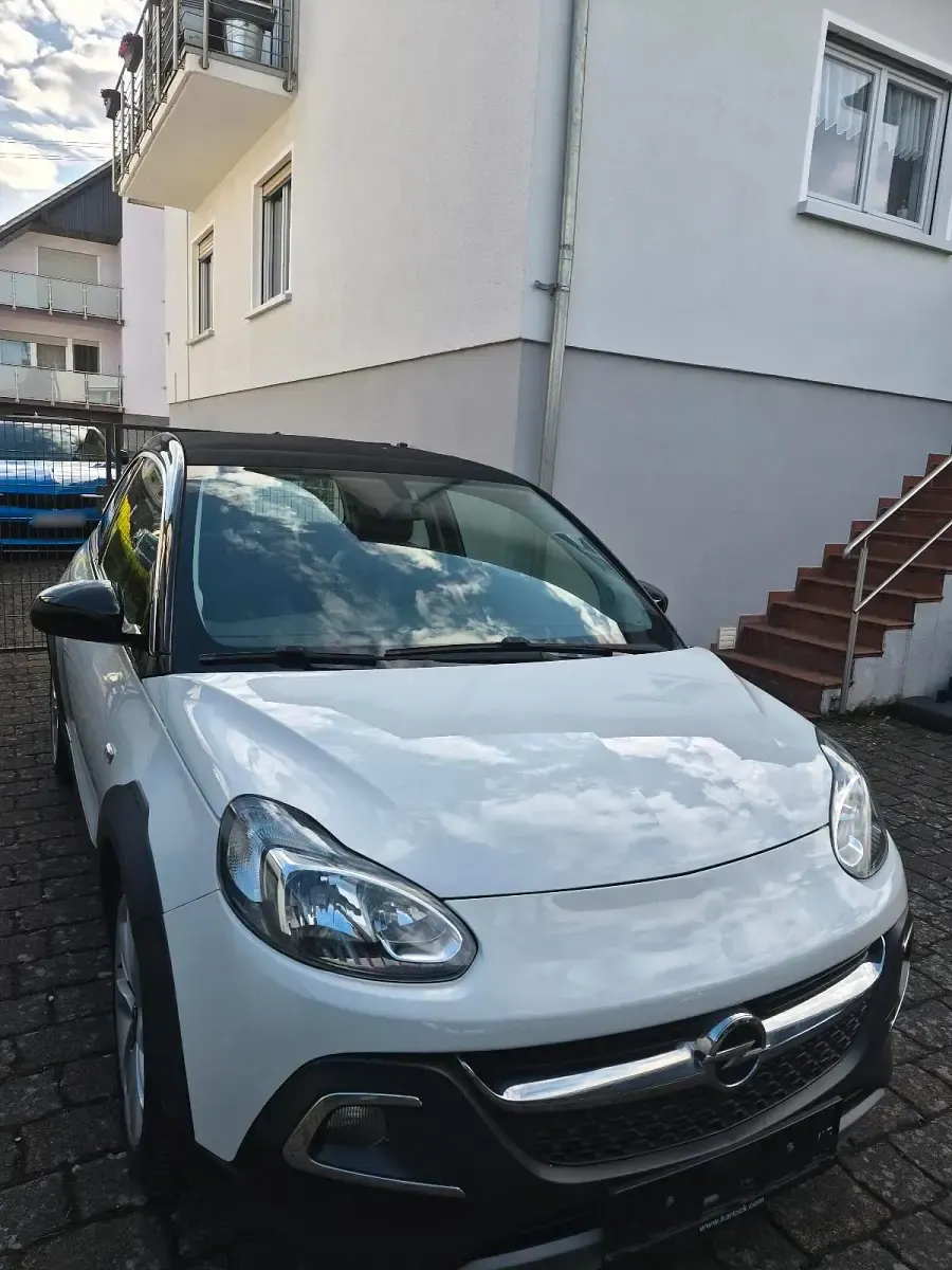 Gebraucht Opel Adam Rocks Rocks 87 PS (63 kW) 2018 Weiß Kleinwagen