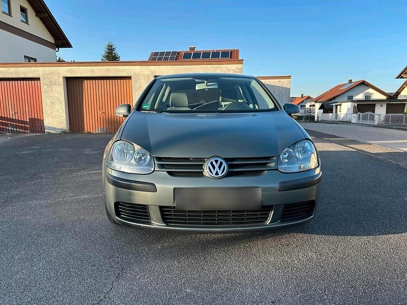 Gebraucht VW Golf V 75 PS (55 kW) 2005 Grün Kleinwagen