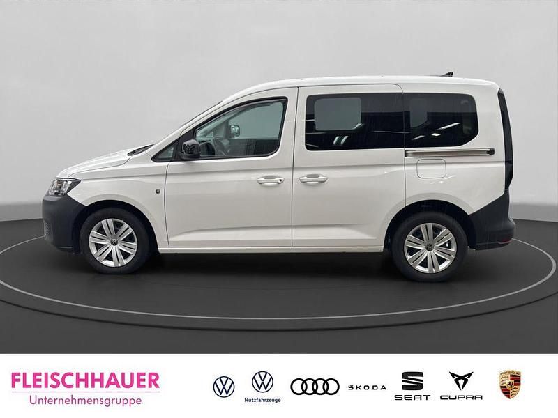 Gebraucht VW Caddy Basis 122 PS (89 kW) 2021 Weiss Van / Kleinbus