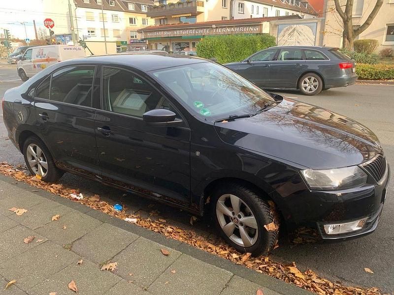 Schwarz Gebraucht 2013 Skoda Rapid Elegance Limousine | 5.300 € (Superpreis) - Bild 1/4