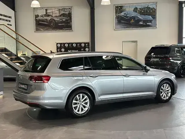 Gebraucht VW Passat Business 150 PS (110 kW) 2019 Andere Kombi