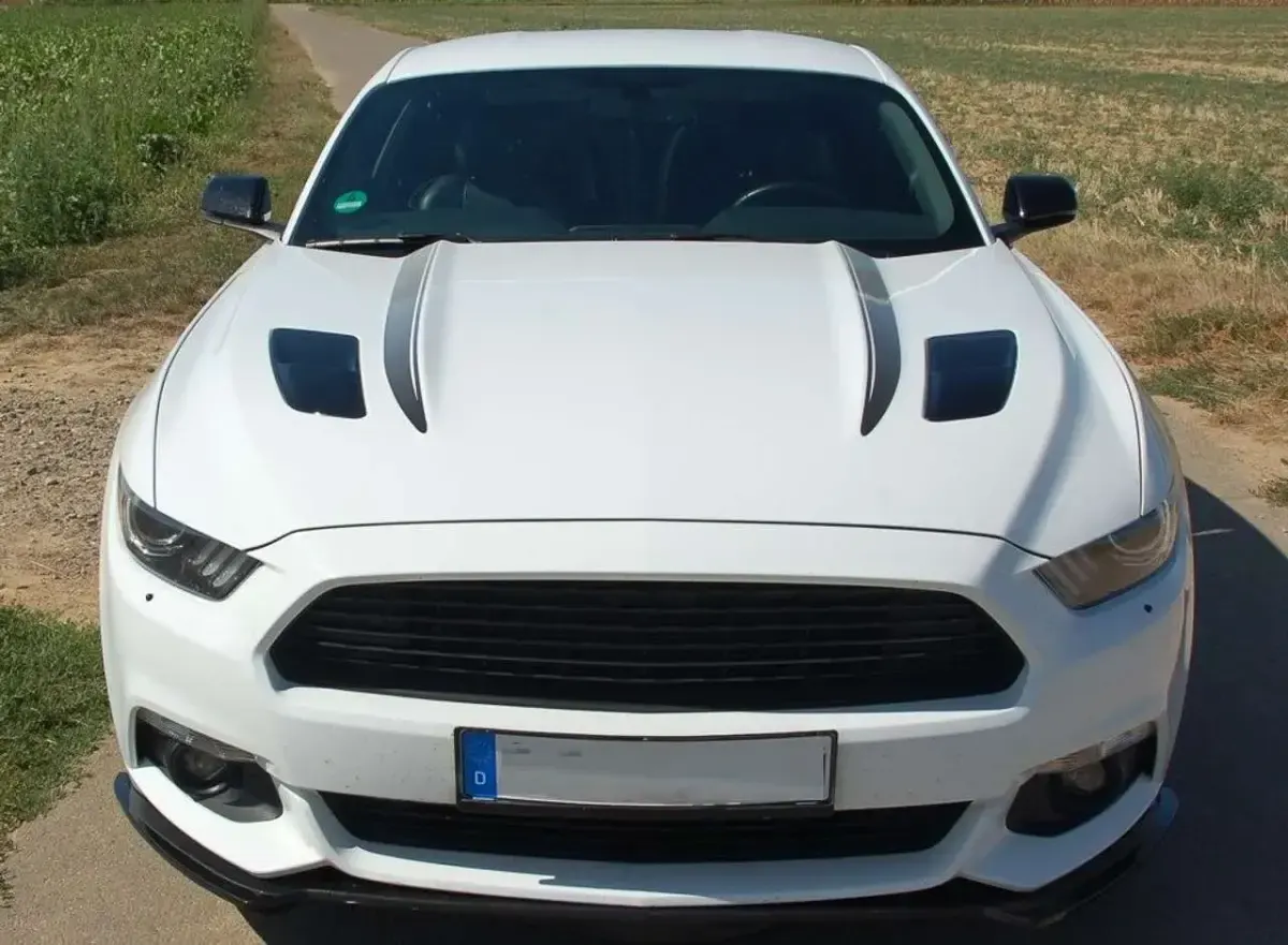 Second-hand Ford Mustang GT 421 CP (309 kW) 2017 Alb Coupe