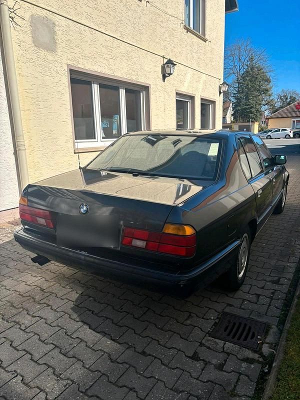 Gebraucht BMW 730 188 PS (138 kW) 1990 Schwarz Limousine
