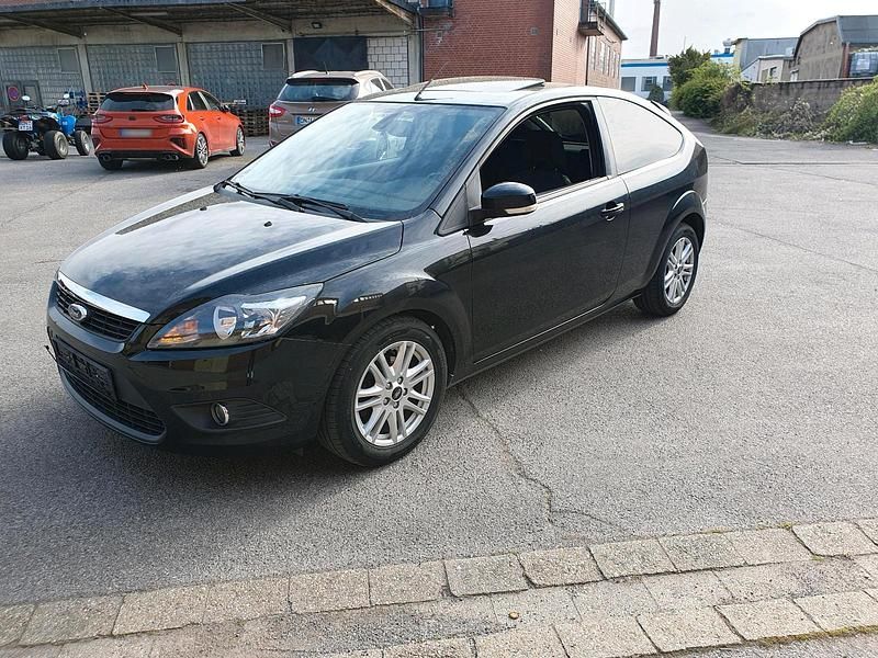 Gebraucht Ford Focus 115 PS (84 kW) 2008 Schwarz Coupé