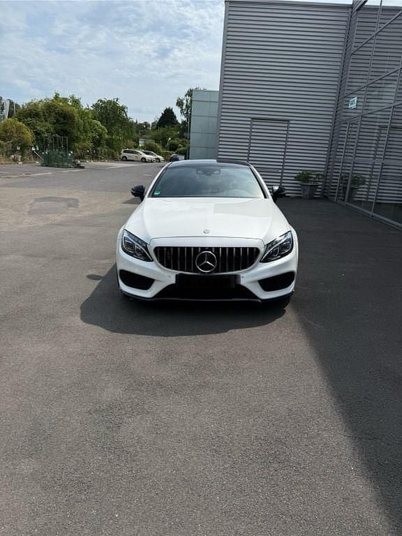 Weiß Gebraucht 2016 Mercedes C43 AMG AMG Coupé | 42.500 € (Teuer) - Bild 1/4