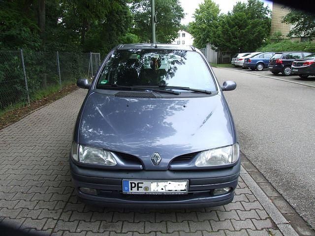 Gebraucht Renault Mégane 148 PS (108 kW) 1999 Grün Limousine