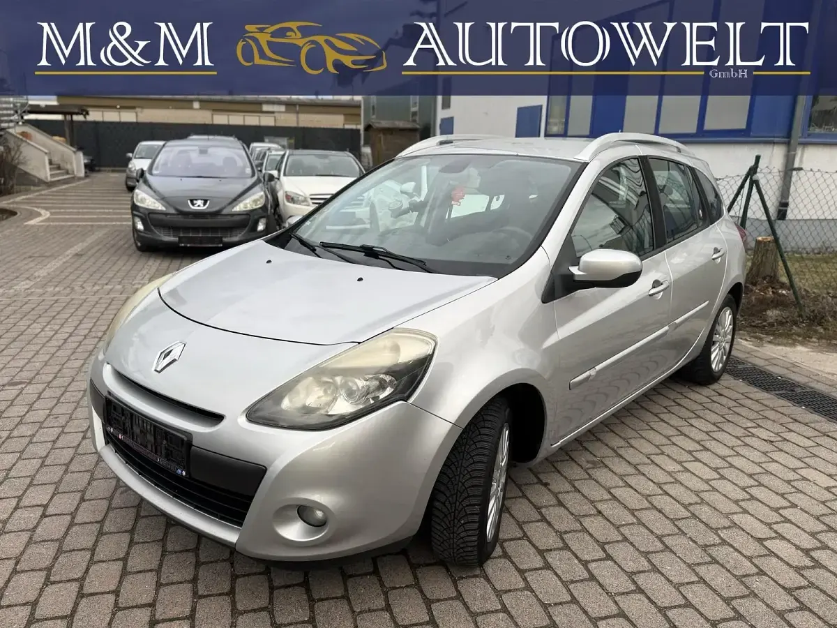 Gebraucht Renault Clio II 88 PS (64 kW) 2010 Silber Limousine