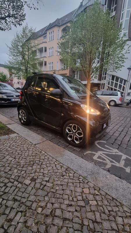 Schwarz Gebraucht 2009 Smart ForTwo Cabrio Cabrio | 3.888 € (Fairer Preis) - Bild 1/4