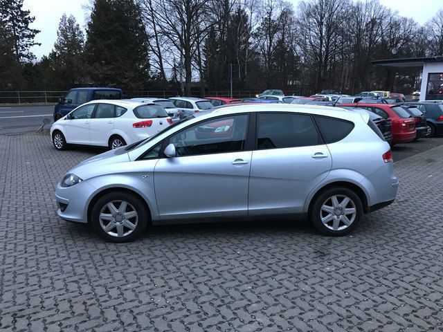 Gebraucht Seat Altea XL Stylance 105 PS (77 kW) 2007 Silber Van / Kleinbus