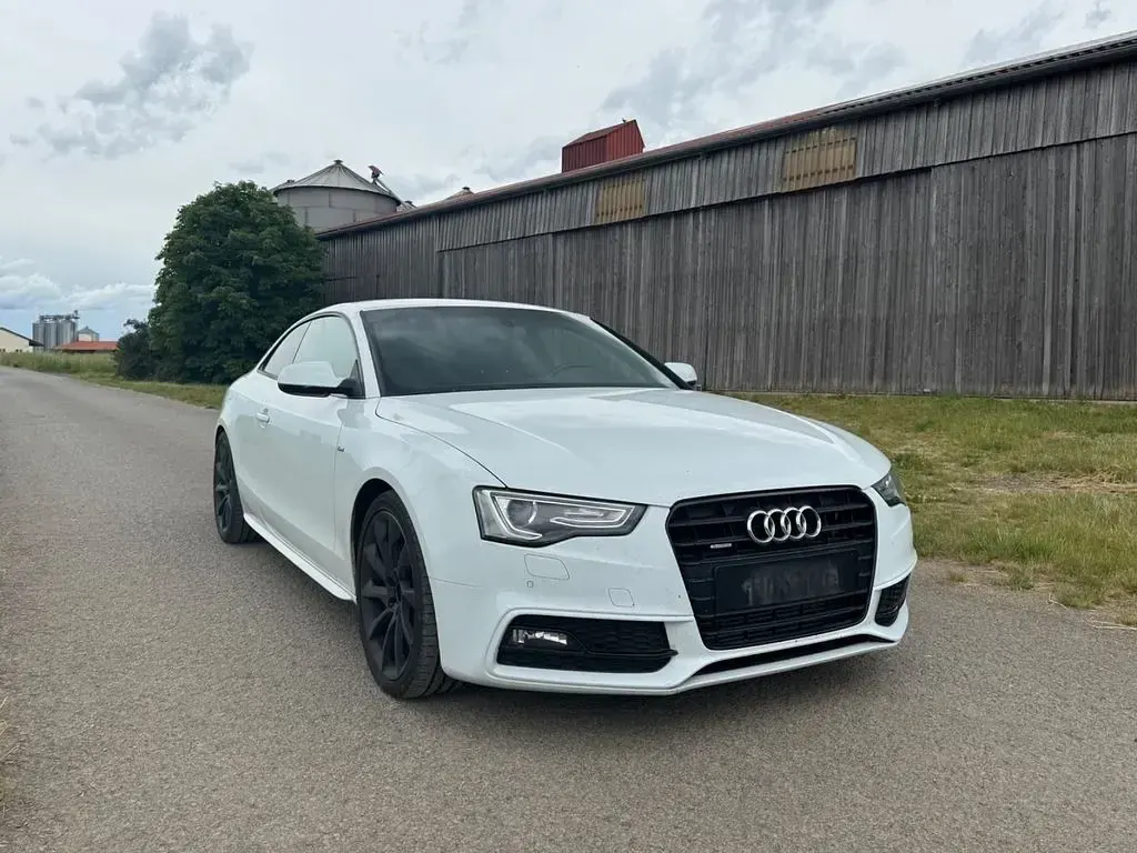 Gebraucht Audi A5 S-Line 245 PS (180 kW) 2012 Weiß Coupé