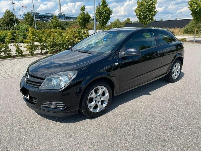 Schwarz Gebraucht 2005 Opel Astra GTC Sport Coupé | 3.900 € (Teuer) - Bild 1/4