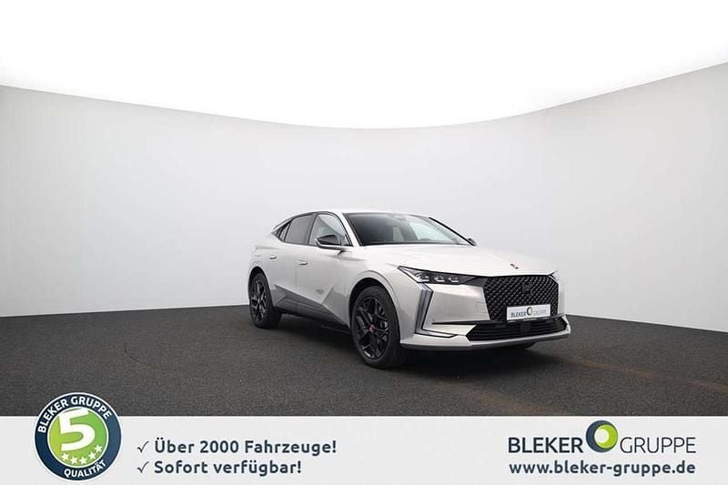 Crystal grau Gebraucht 2023 DS Automobiles DS4 Performance Line Plus Limousine | 30.490 € (Superpreis) - Bild 1/2