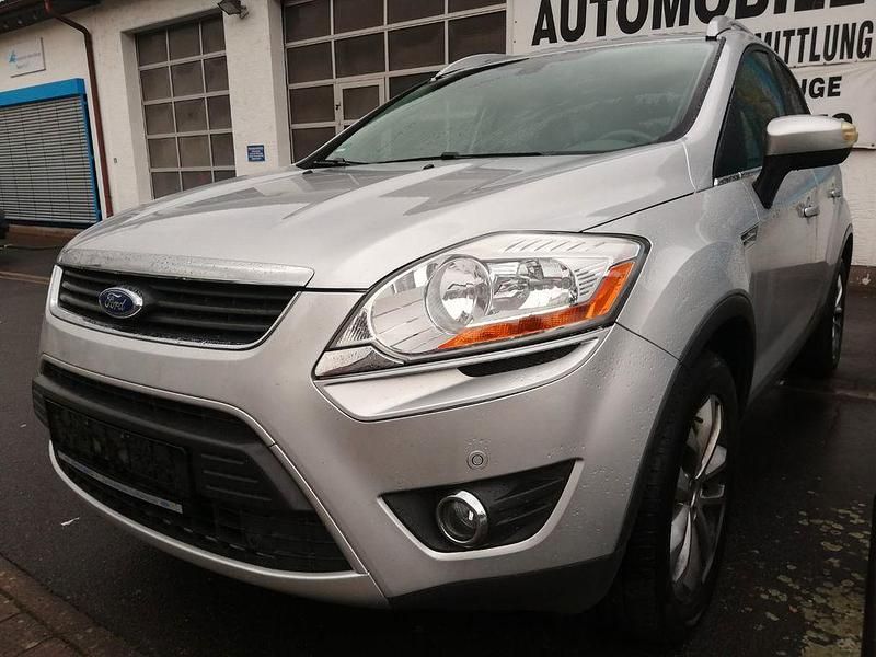 Silber Gebraucht 2011 Ford Kuga Titanium SUV | 5.500 € (Guter Preis) - Bild 1/4