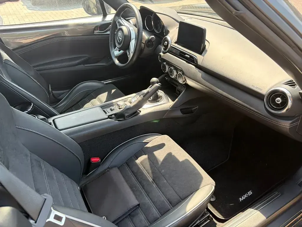 Gebraucht Mazda MX5 Sky 184 PS (135 kW) 2021 Grau Cabrio