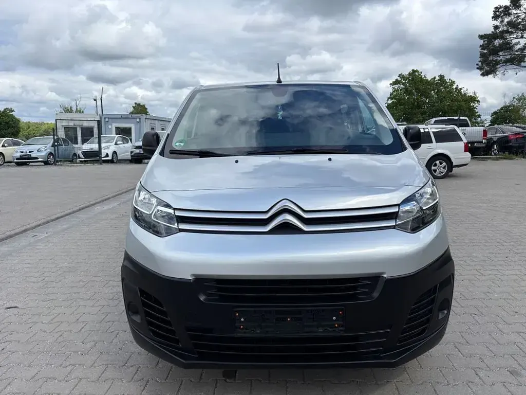 Gebraucht Citroën Jumpy 150 PS (110 kW) 2018 Silber Van / Kleinbus