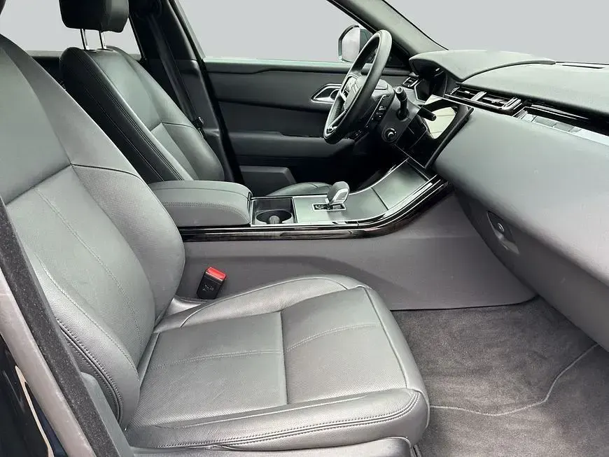 Gebraucht Land Rover Range Rover Velar SE Dynamic 253 PS (186 kW) 2025 Schwarz SUV