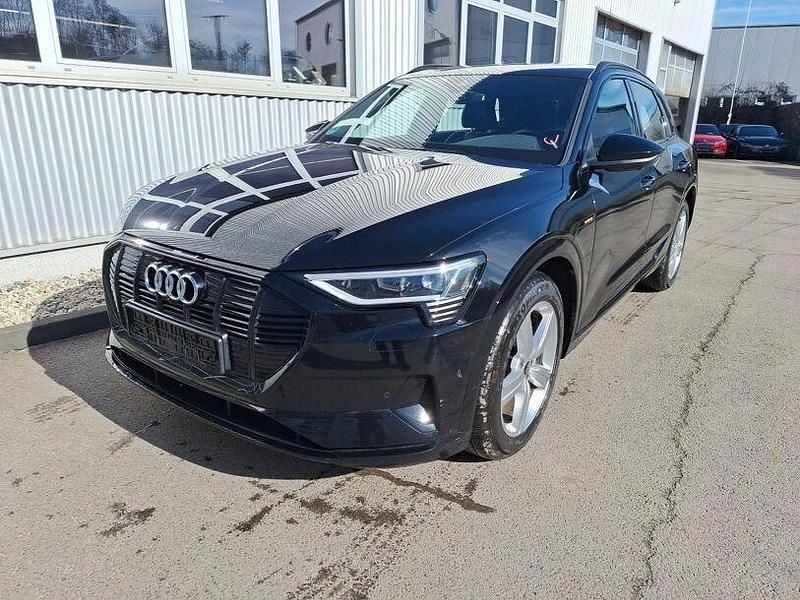 Gebraucht Audi e-tron Advanced Plus 300 kW (408 PS) 2022 Brillantschwarz SUV