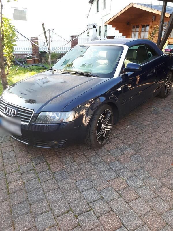 Blau Gebraucht 2002 Audi A4 Cabriolet Cabrio | 4.999 € - Bild 1/4