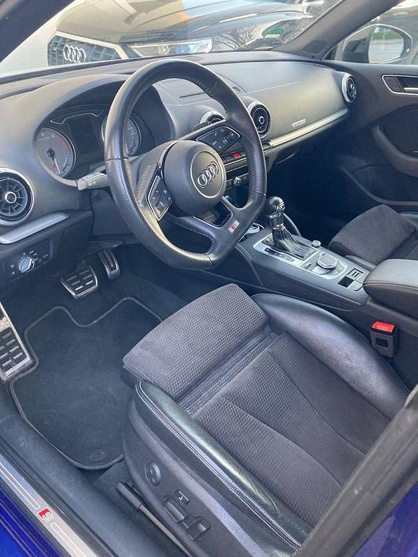 Gebraucht Audi S3 Comfort 310 PS (228 kW) 2017 Blau Limousine