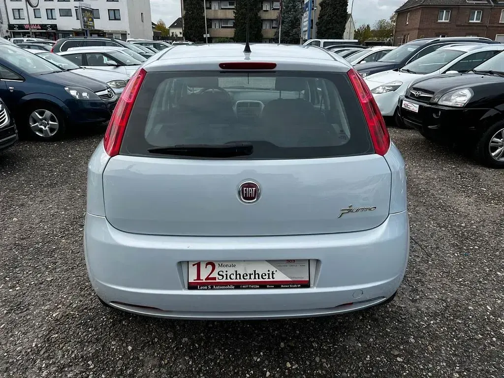 Gebraucht Fiat Punto More 69 PS (50 kW) 2013 Weiß Kleinwagen