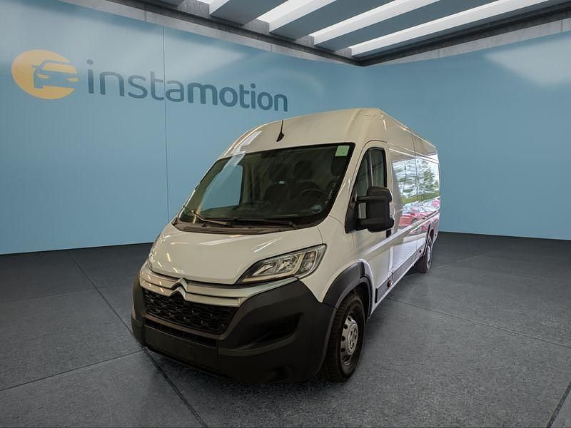 Weiß Gebraucht 2024 Citroën Jumper Van / Kleinbus | 26.499 € (Fairer Preis) - Bild 1/4