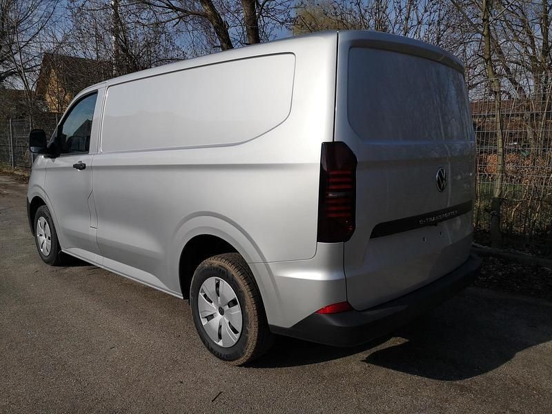 Neu VW T7 100 kW (136 PS) 2026 Light grey metallic Van