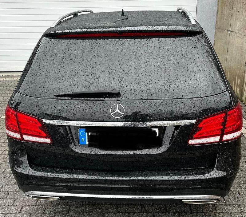Gebraucht Mercedes E350 AMG 258 PS (189 kW) 2016 Schwarz Kombi
