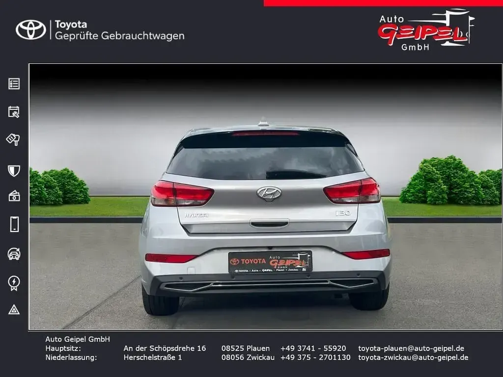 Gebraucht Hyundai i30 Intro Edition 120 PS (88 kW) 2021 Silber Limousine