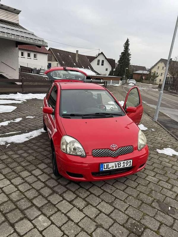 Gebraucht 2004 Toyota Yaris Limousine | 1.999 € (Fairer Preis) - Bild 1/4