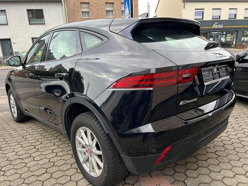 Second-hand Jaguar E-Pace Basis 179 CP (131 kW) 2020 Negru SUV