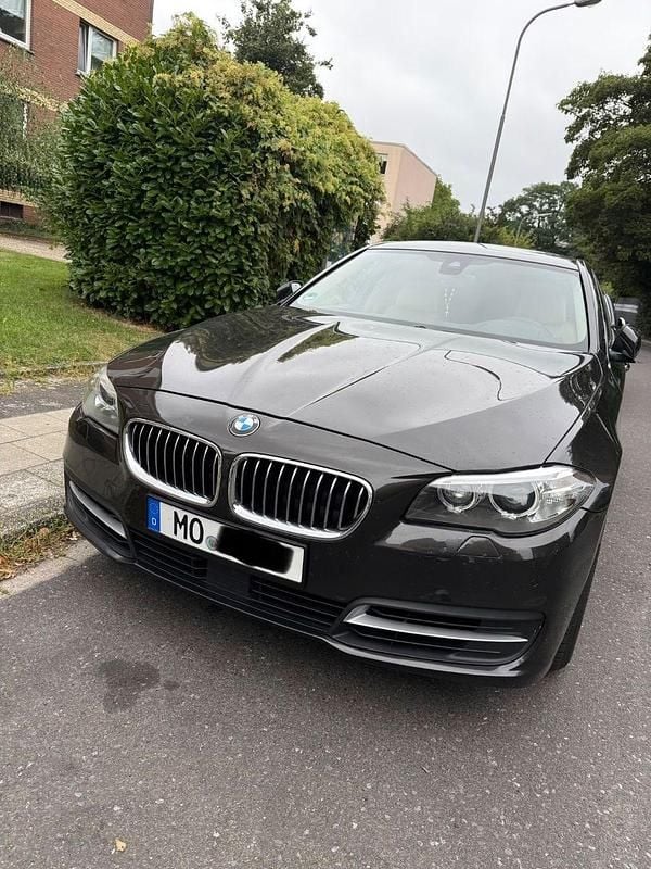 Braun Gebraucht 2014 BMW 525 Comfort Edition Kombi | 11.500 € (Fairer Preis) - Bild 1/4