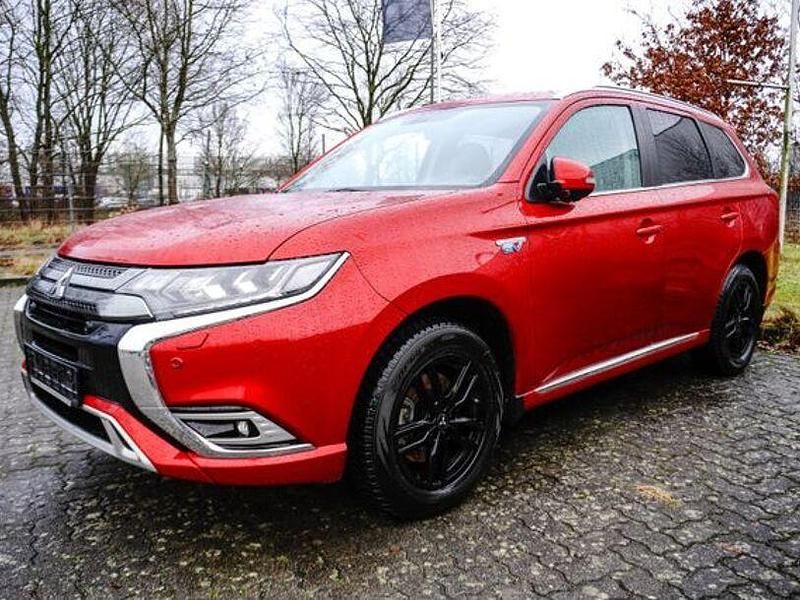 Gebraucht Mitsubishi Outlander P-HEV Edition 135 PS (99 kW) 2020 Rot SUV