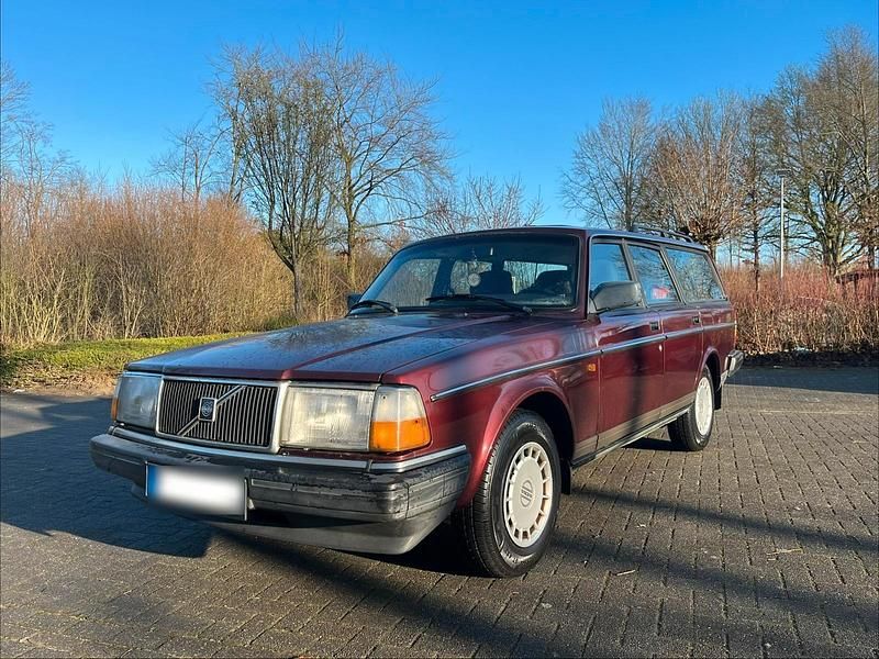 Gebraucht Volvo 240 118 PS (86 kW) 1993 Rot Kombi