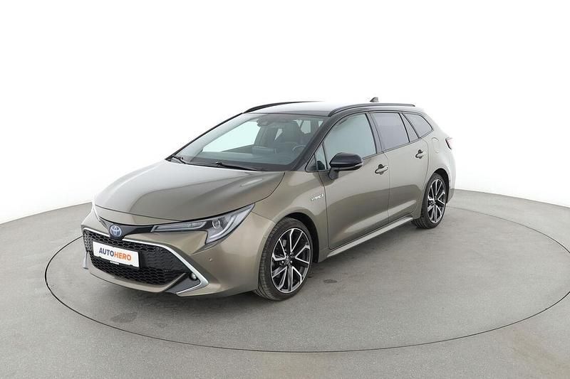 Gold Gebraucht 2019 Toyota Corolla Sport Kombi | 21.130 € - Bild 1/3