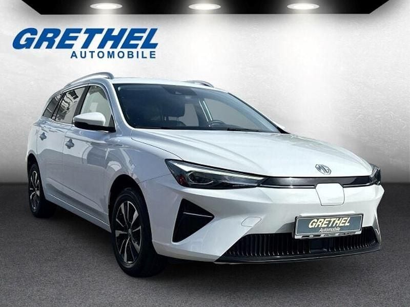 Weiss Gebraucht 2023 MG MG5 EV Comfort Kombi | 18.450 € (Superpreis) - Bild 1/4