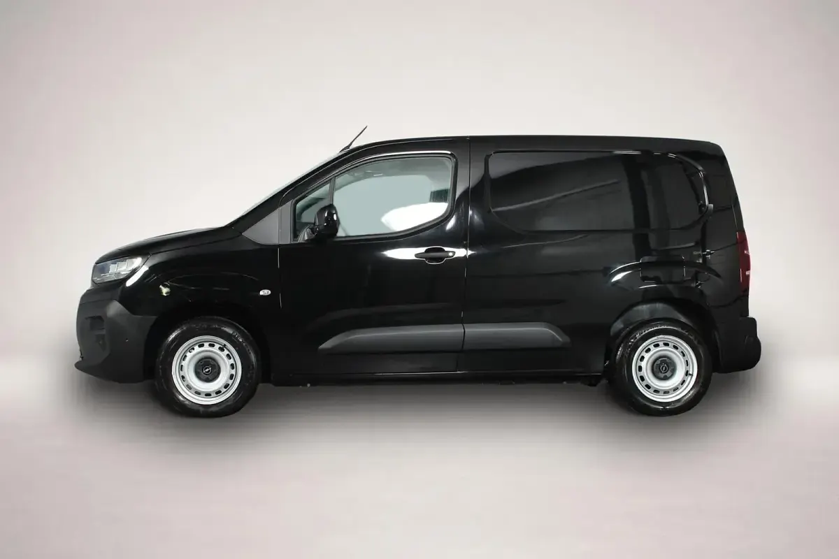 Gebraucht Opel Combo 102 PS (75 kW) 2025 Manufacturer Van / Kleinbus