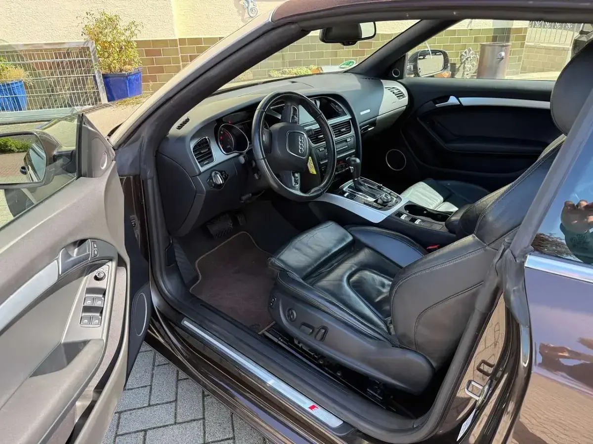 Gebraucht Audi A5 Cabriolet Comfort 211 PS (155 kW) 2010 Teakbraun metallic Cabrio